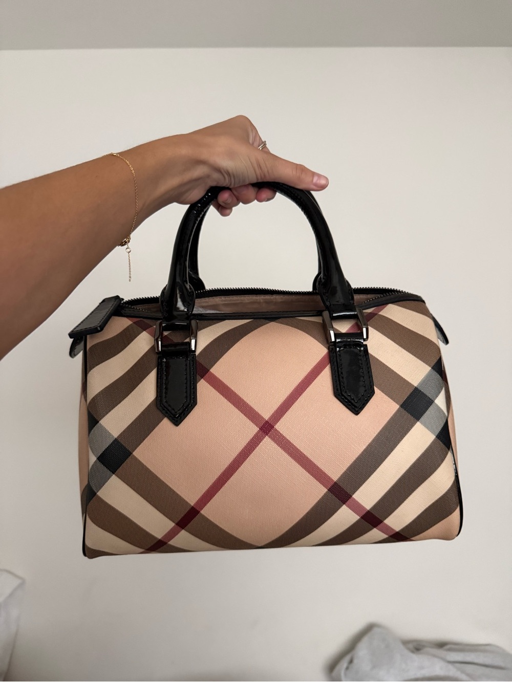 Burberry Beige Check Satchel with Black Patent Handles - Picture 2 of 4